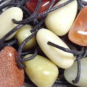 Mixte de pendentif avec cordon - pendentif pierre roulée (Lot de 10 pièces) 