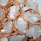 Cristal de roche - Amas miniature n° 2635 (Lot de 18 pièces)