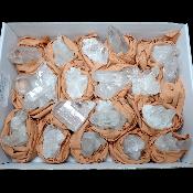 Cristal de roche - Amas miniature n° 2640 (Lot de 18 pièces)