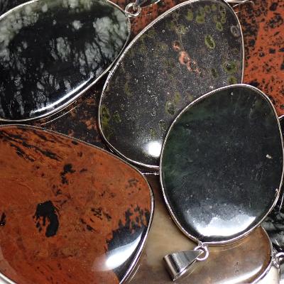 Mixte de pendentif pierre plate cerclée en métal (Lot de 10 pièces) 