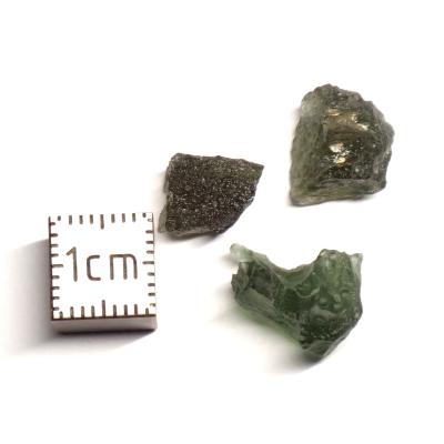 Moldavite - pierre brute moyen