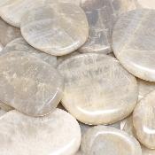 Pierre de Lune beige - pierre plate de Madagascar
