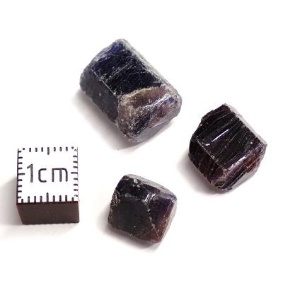 Saphir / Rubis Bliss - qualité "E" - pierre brute