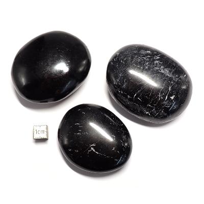 Tourmaline Noire - galet (Lot de 16 à 24 pièces ENVIRON)